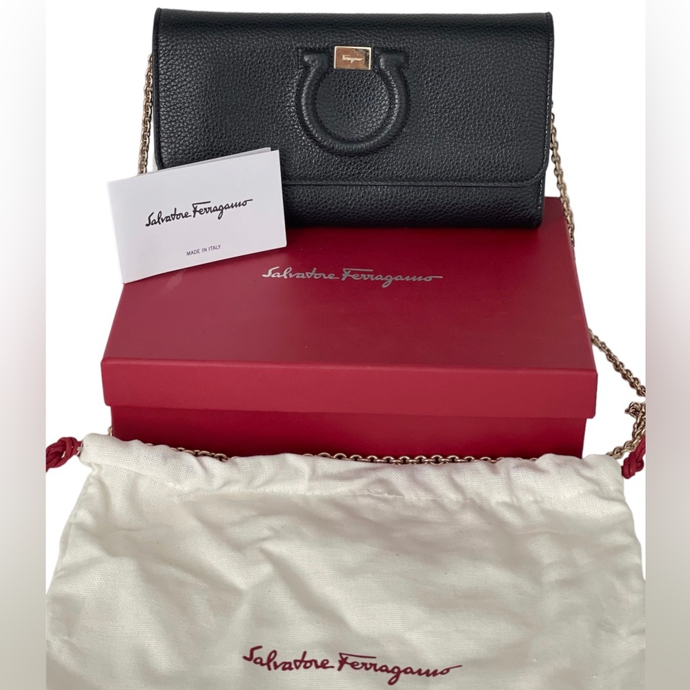 Salvatore Ferragamo Wallet On a Chain
